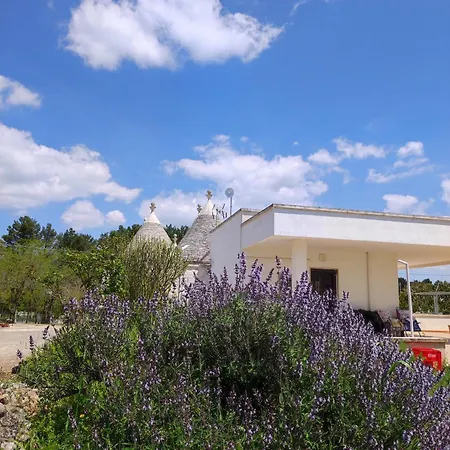 Holiday home Trulli Delle Rose Puglia And Small Garden *