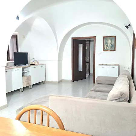 Trulli Delle Rose Puglia And Small Garden Holiday home